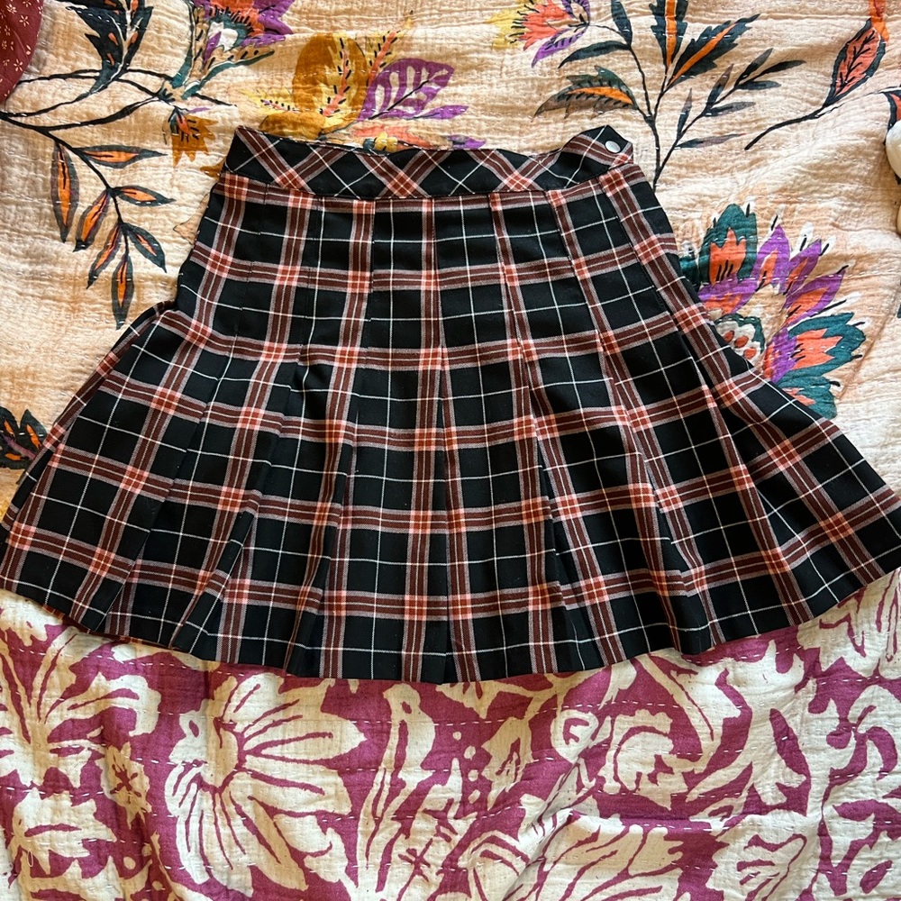 H&M Divided Cute Plaid Short Pleated Skirt Autumn Tones